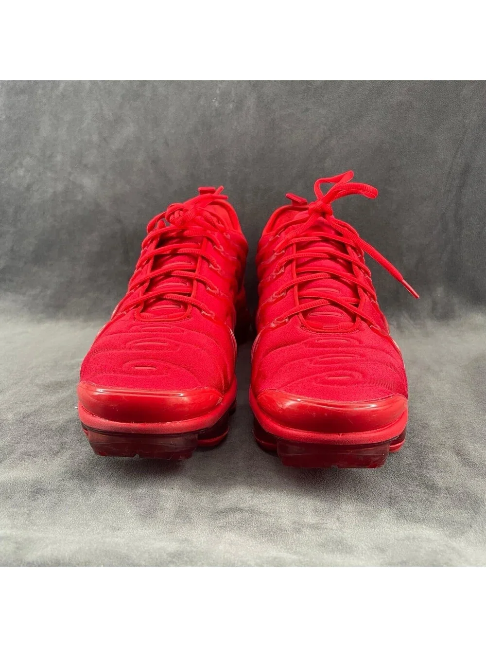 Nike Air VaporMax Plus Men’s Size 11 University Red Triple Red CW6973-600